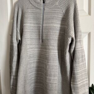 Under Armour Gray Zip Up Sweater with Ribbed Texture